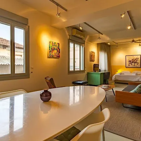 Artistic Spacious Studio Apartment Next To Metro Monastiraki Athens Exterior photo