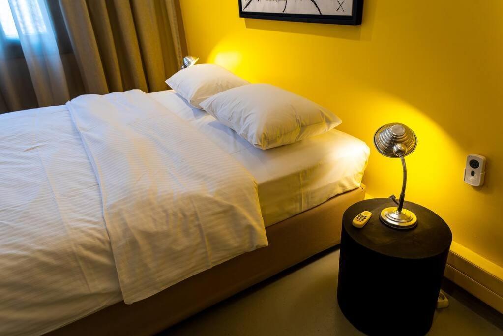 Апартаменты Artistic Spacious Next To Metro Monastiraki Афины