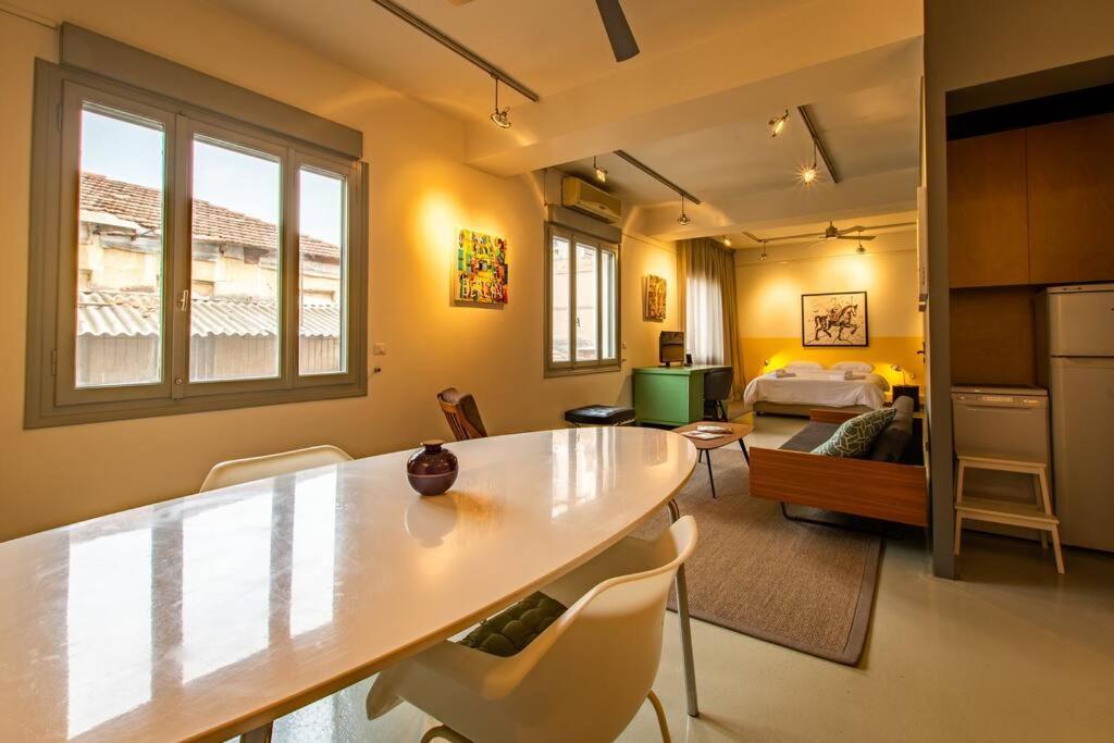 Artistic Spacious Next To Metro Monastiraki * Athens