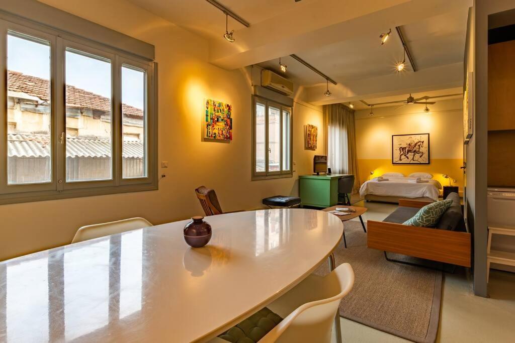 Artistic Spacious Next To Metro Monastiraki *