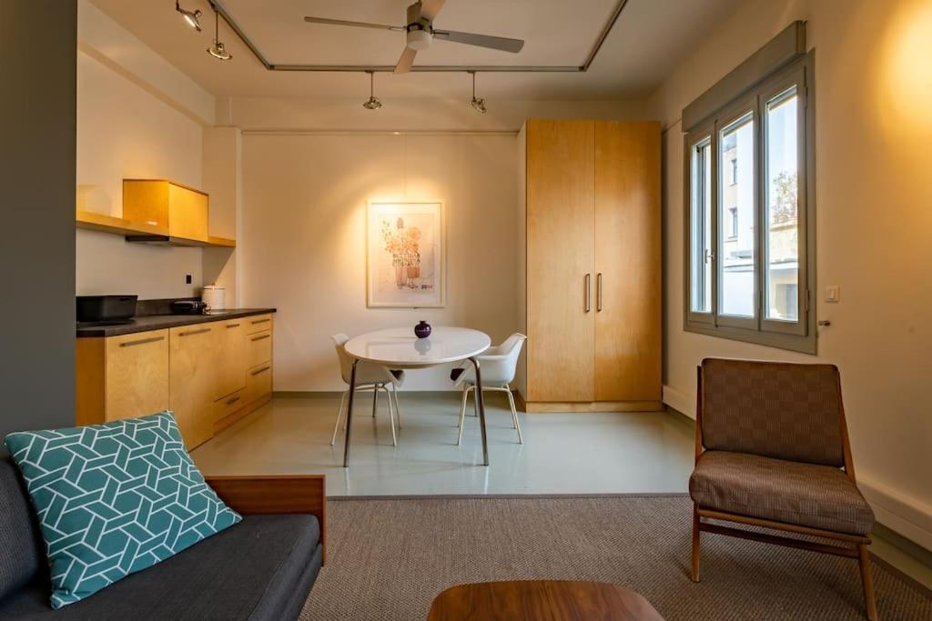 Apartment Artistic Spacious Next To Metro Monastiraki *