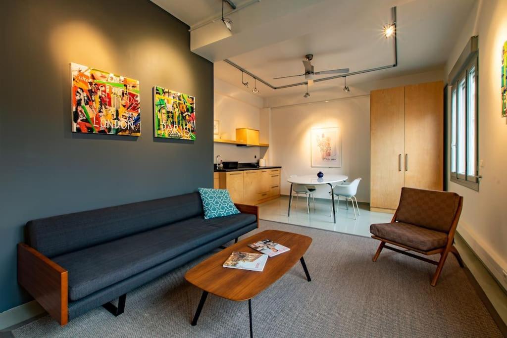 Artistic Spacious Next To Metro Monastiraki * Athens
